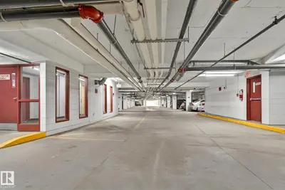 Interior photo 4 of #104 263 MACEWAN RD SW