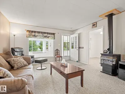 Interior photo 2 of 337 CRYSTAL SPRINGS
