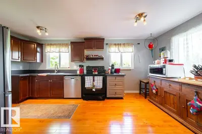 Interior photo 2 of 4823 10 AV NW