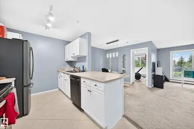 Interior photo 3 of #214 2903 RABBIT HILL RD NW