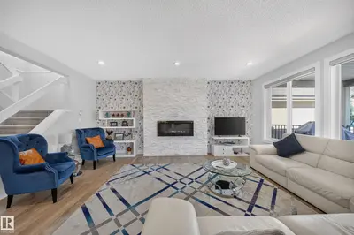 Interior photo 4 of 4407 WESTCLIFF CL SW