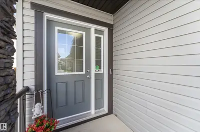 Interior photo 1 of 3039 Harvey CR NW