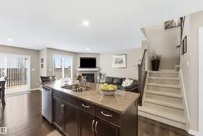 Interior photo 2 of 3039 Harvey CR NW