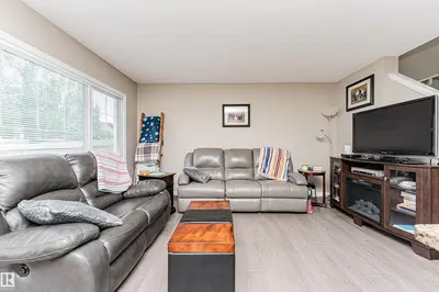 Interior photo 3 of 16423 134 ST NW