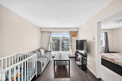 Interior photo 4 of #416 3357 16A AV NW