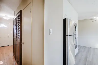Interior photo 4 of 30 BRAMPTON ST S