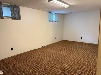 Interior photo 4 of 5503 Centennial DR