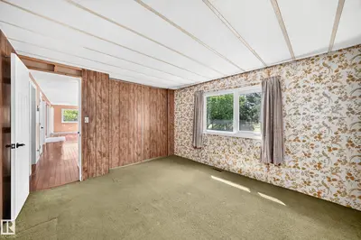 Interior photo 4 of 205 53110 RGE ROAD 213 NE