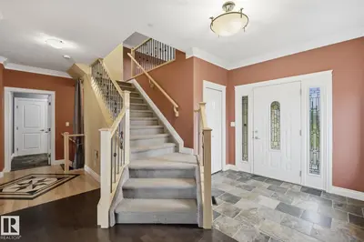 Interior photo 3 of 1423 TWP ROAD 512