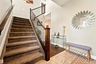 Interior photo 3 of 5110 RUE EAGLEMONT