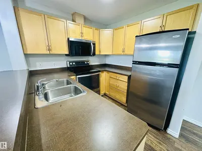 Interior photo 4 of #318 646 MCALLISTER LO SW