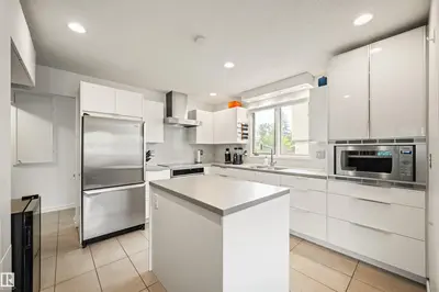 Interior photo 3 of 11329 33A AV NW