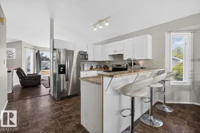 Interior photo 4 of 3907 33 ST NW