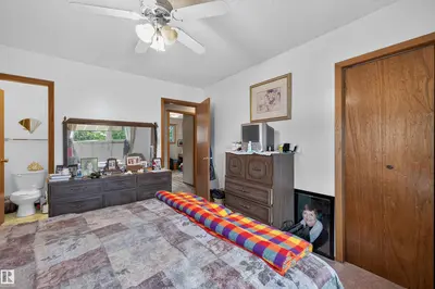 Interior photo 4 of 18 GLENBROOK BV