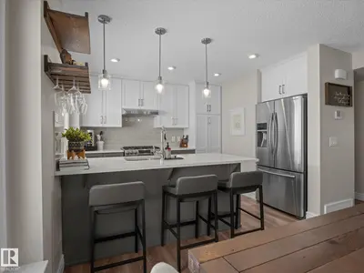 Interior photo 4 of #16 330 BULYEA RD NW
