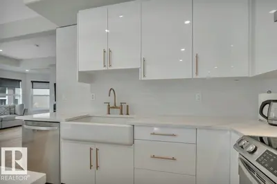 Interior photo 3 of #12 1720 GARNETT PT NW