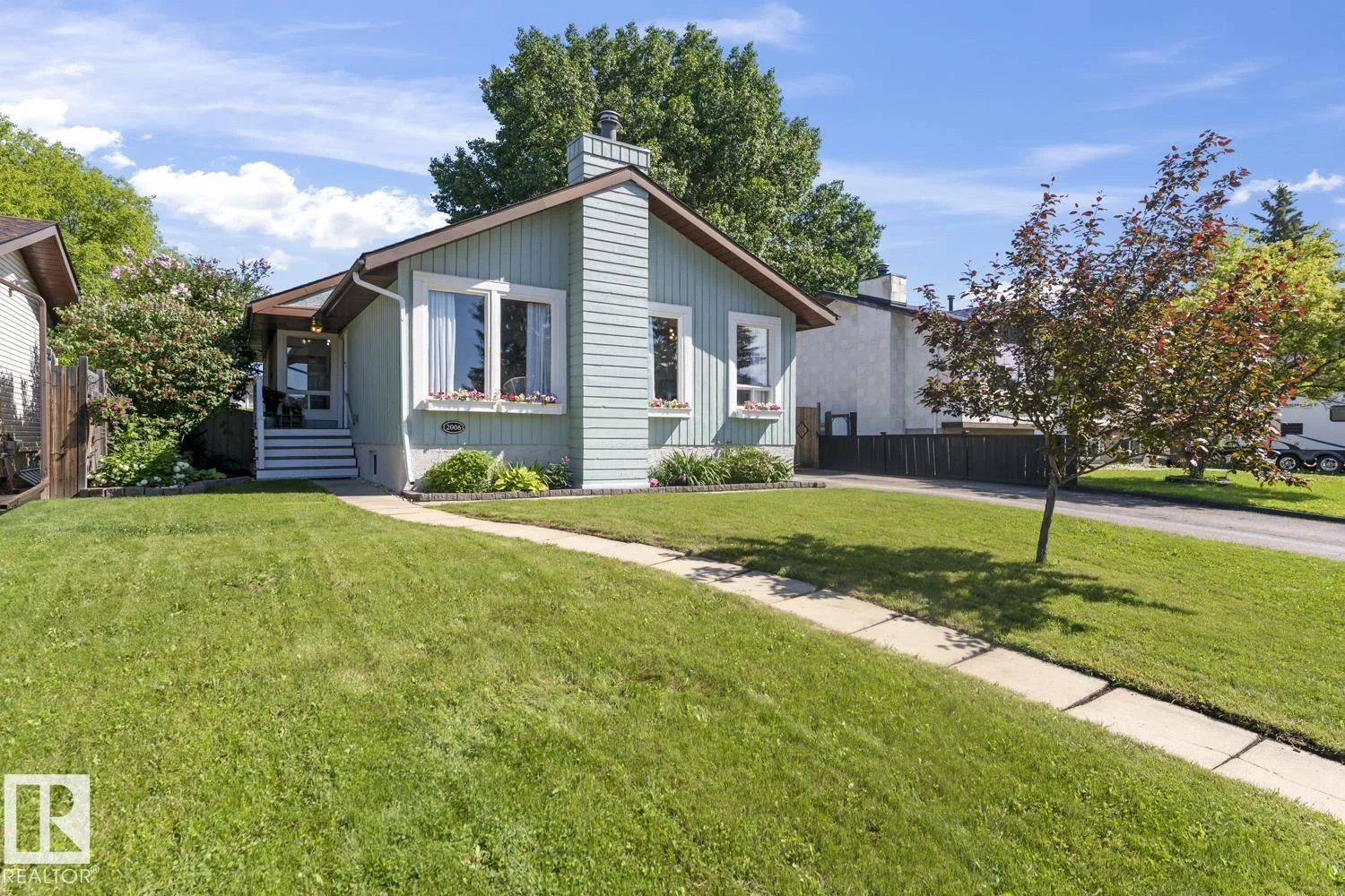 2006 3 AV, Cold Lake - 3 bedroom Detached Single Family for sale