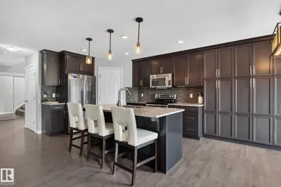 Interior photo 4 of 1103 176 ST SW