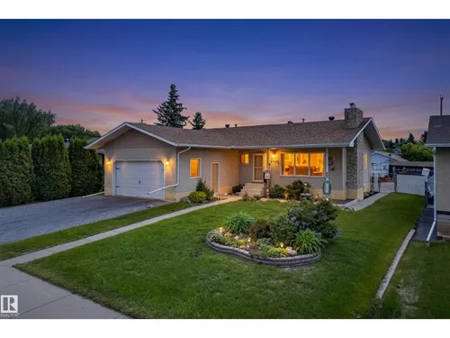 10935 152 ST NW, Edmonton - $549,900