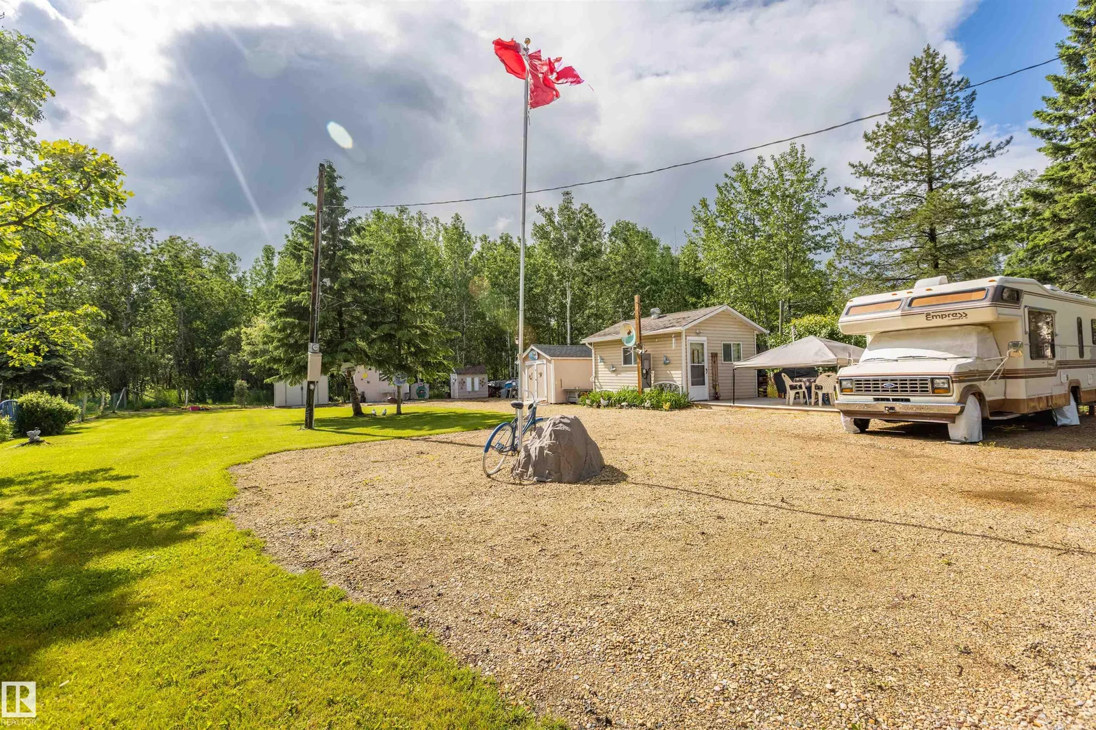 4103 Sylvan CV, Rural Lac Ste. Anne County - 1 bedroom Cottage for sale