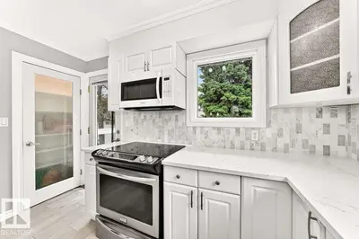 Interior photo 2 of 83 Lorraine CR