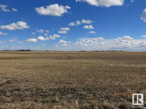 Southeast Twp 560 RR 252, Rural Sturgeon County - $2,900,000