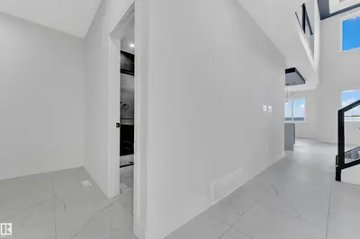 Interior photo 2 of 4409 35 STREET