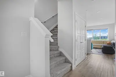 Interior photo 4 of 1222 PODERSKY WD SW