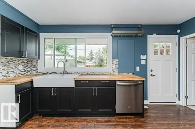 Interior photo 4 of 13411 140 ST NW