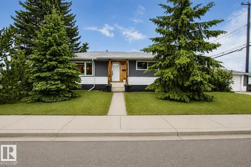 4904 103 AV NW, Edmonton - $494,999