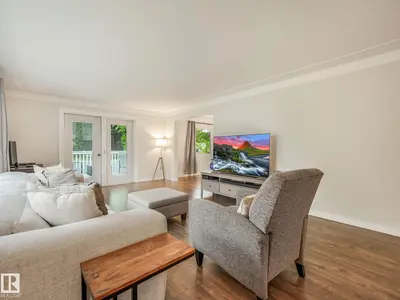 Interior photo 3 of 8604/8606 79 ST NW