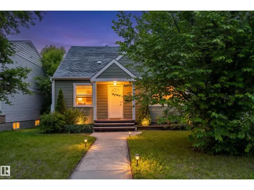 7528 82 AV NW, Edmonton - $375,000