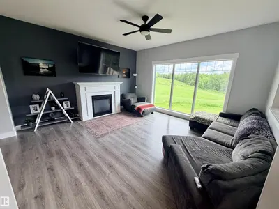 Interior photo 4 of 42119 TWP RD 622