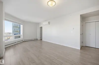 Interior photo 2 of #1206 10410 102 AV NW