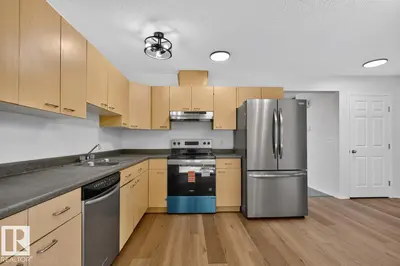 Interior photo 3 of 