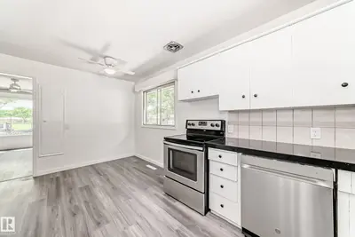 Interior photo 3 of 11937 39 ST NW NW