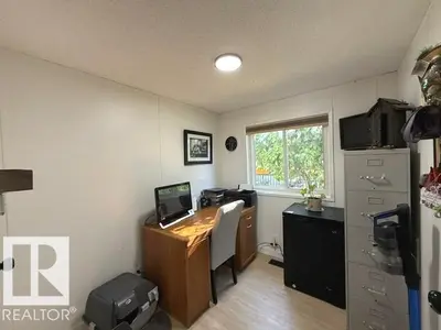 Interior photo 3 of 36 Ridgeway Drive NW