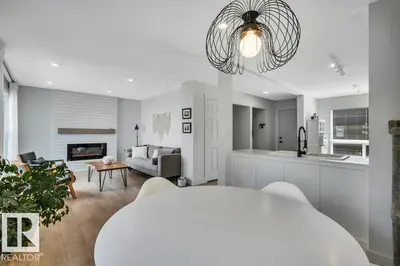 Interior photo 4 of 292 GRANDIN VG