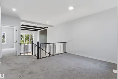 Interior photo 4 of 1721 Crossbill LO NW
