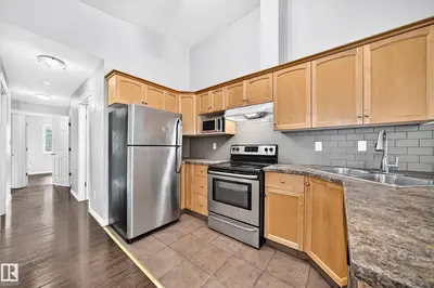Interior photo 2 of 12124 122 ST NW
