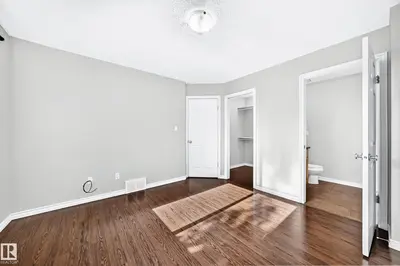Interior photo 3 of 12124 122 ST NW