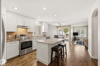 Interior photo 4 of 33 Cavan RD