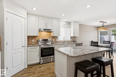 Interior photo 3 of 33 Cavan RD