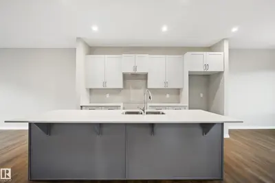 Interior photo 2 of 1222 MCLEOD AV