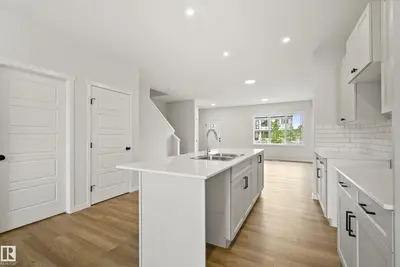 Interior photo 4 of 1224 MCLEOD AV