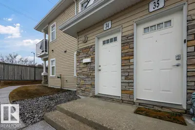Interior photo 1 of #34 1179 SUMMERSIDE DR SW