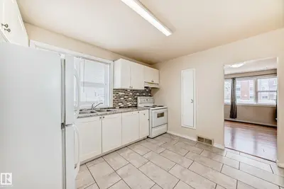 Interior photo 2 of 11716 124 ST NW