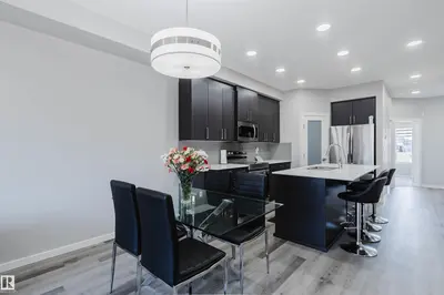 Interior photo 1 of 343 EDGEMONT DR NW