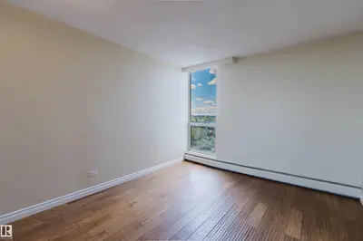 Interior photo 4 of #904 10883 SASKATCHEWAN DR NW