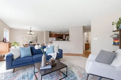 Interior photo 2 of 5 FOXBORO RU